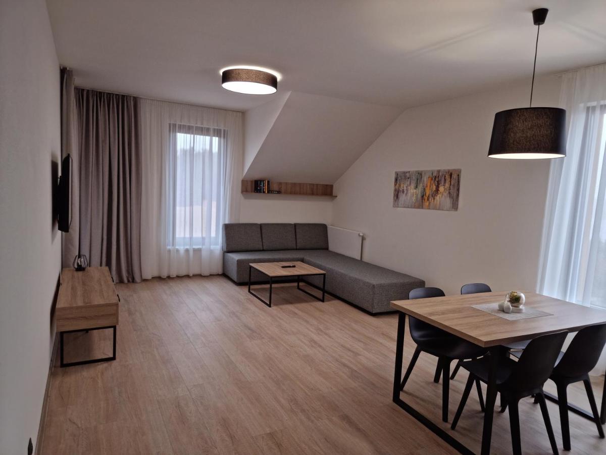 Jbx Resort Avenue Lipno 伏尔塔瓦河畔利普诺 外观 照片