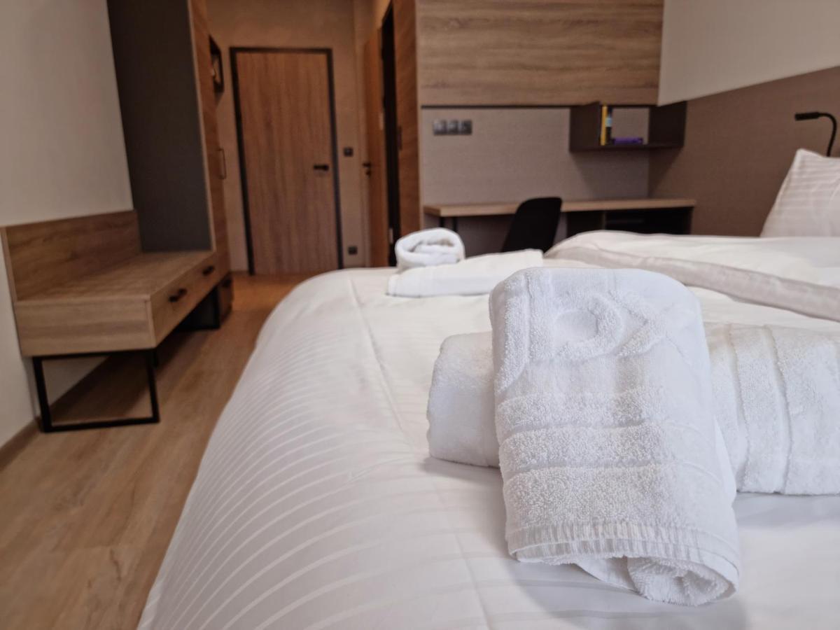 Jbx Resort Avenue Lipno 伏尔塔瓦河畔利普诺 外观 照片