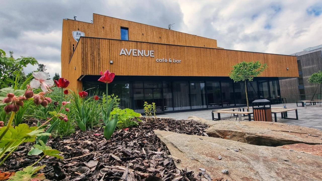 Jbx Resort Avenue Lipno 伏尔塔瓦河畔利普诺 外观 照片